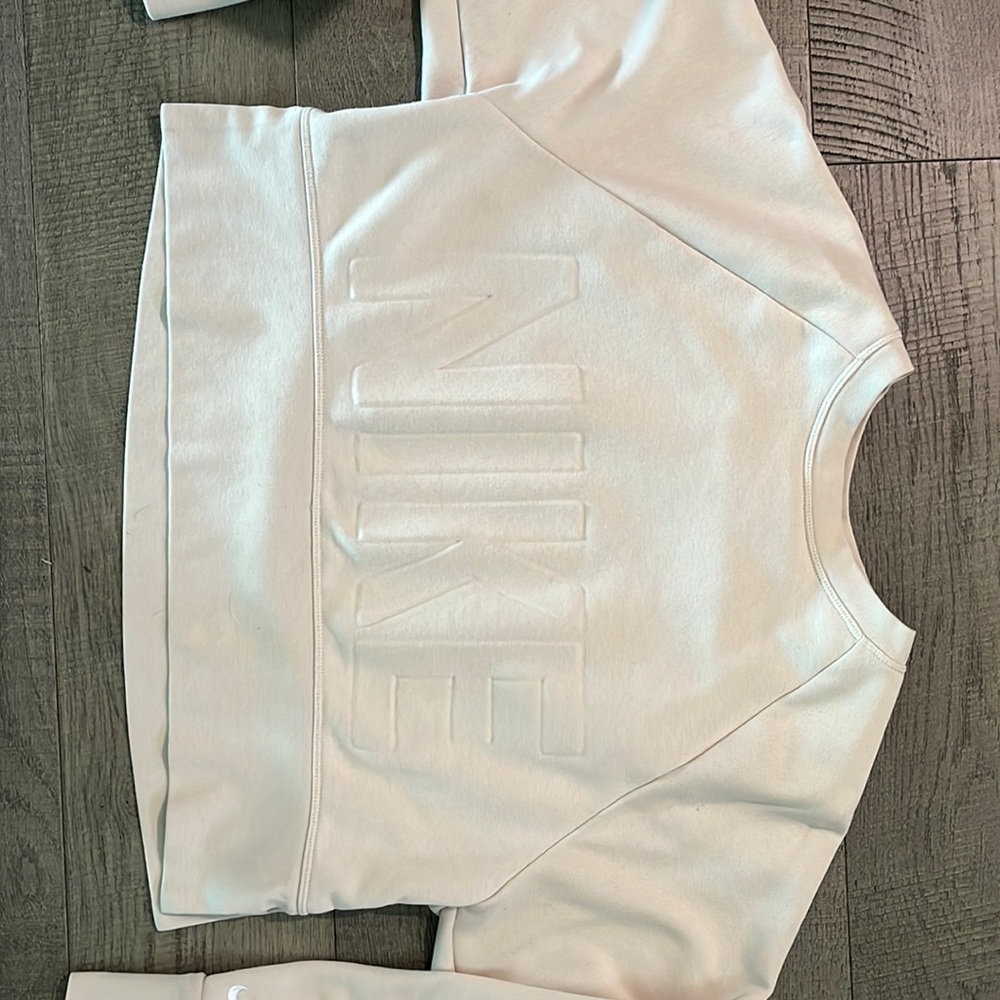 Nike cropped crewneck